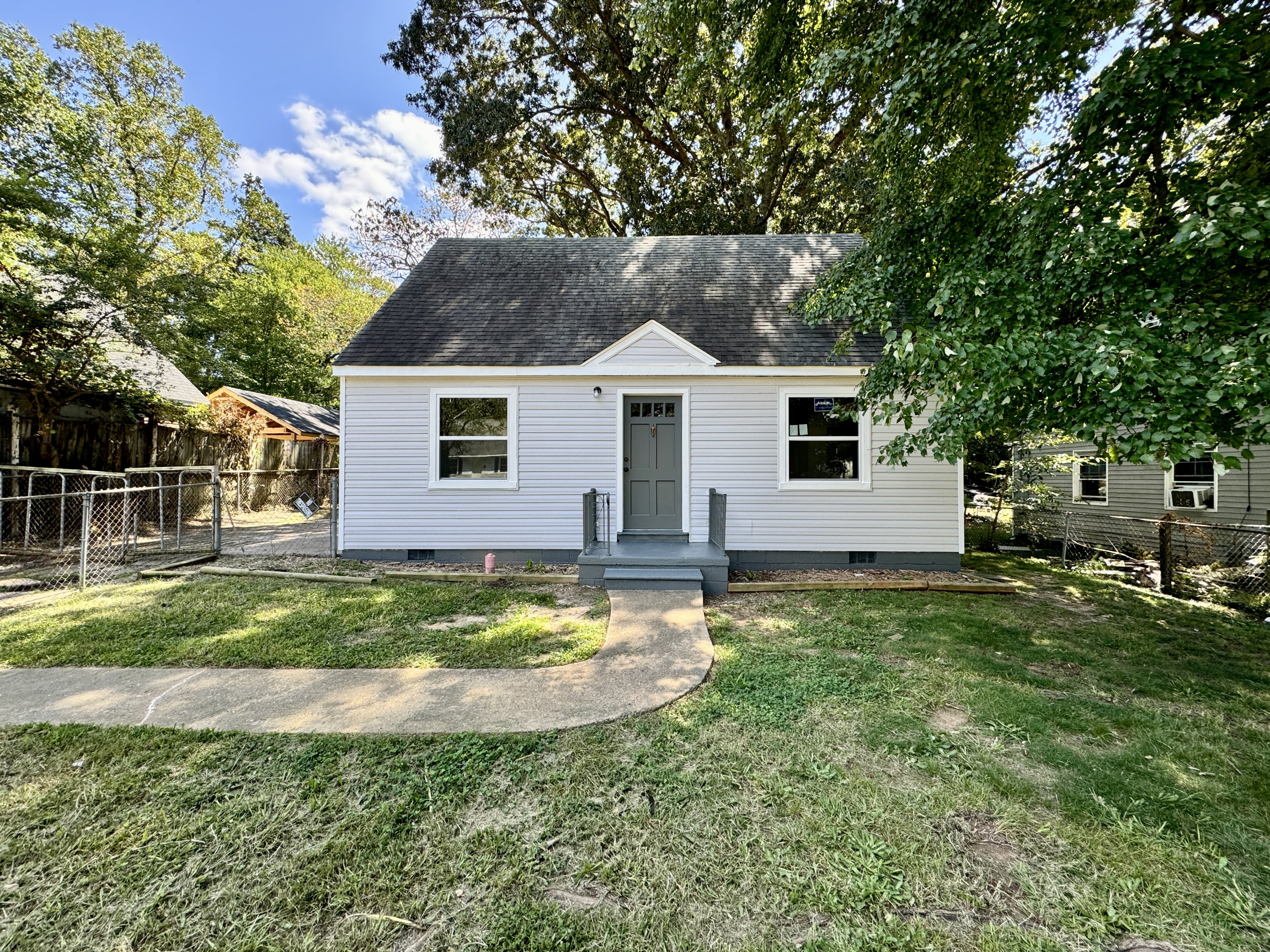1020 Nancy Lane Southeast