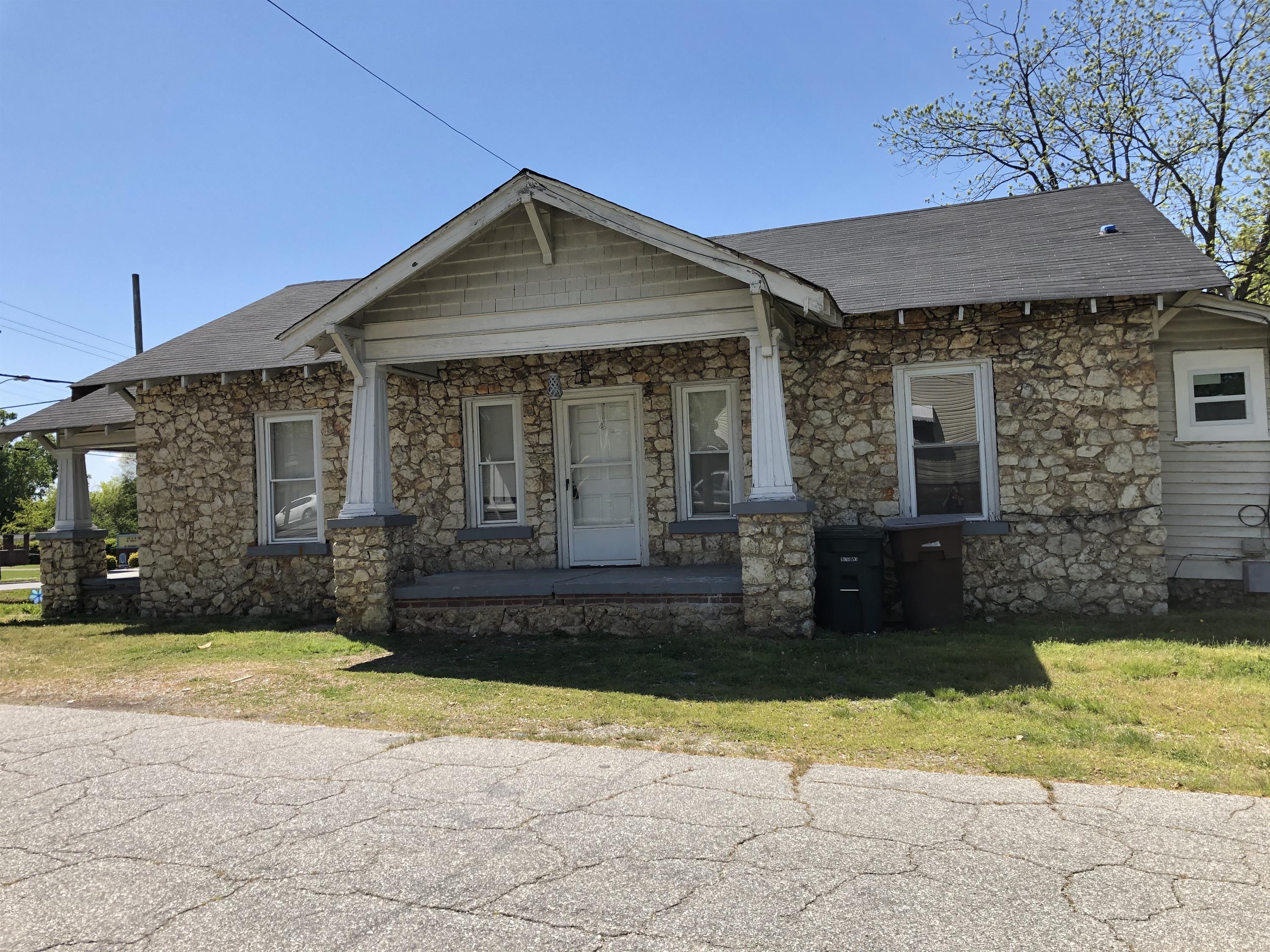 2823 East Bessemer Avenue - B